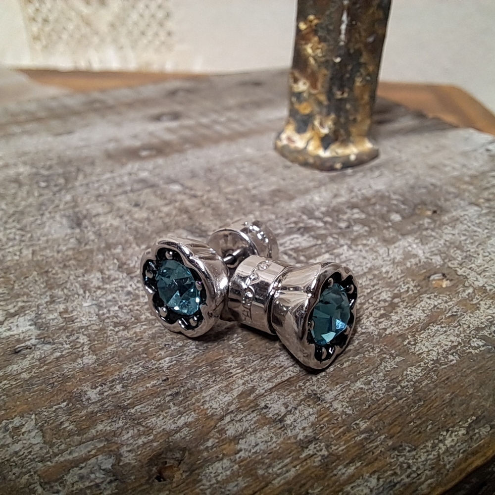 Coach Silver Tone Open Circle Stone Stud Earrings - Picture 2 of 4